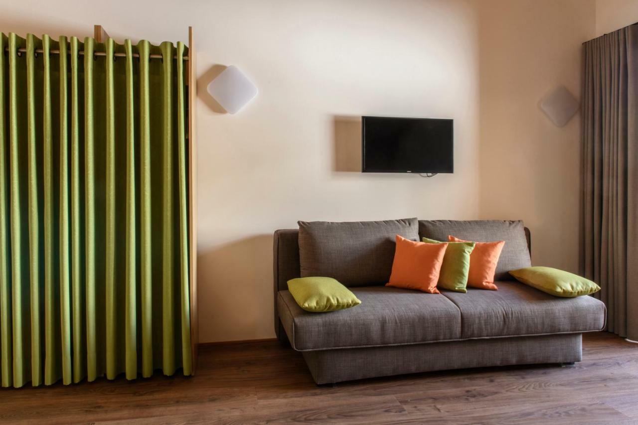 Almstueble Bergfrieden Hotel Damuels Ngoại thất bức ảnh